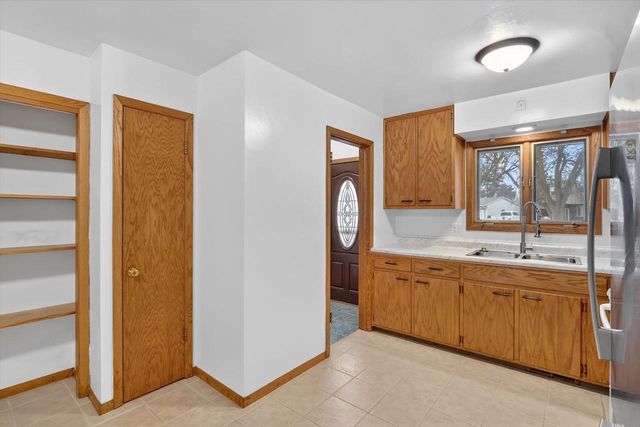 1240 Boynton Court, Janesville, WI 53545