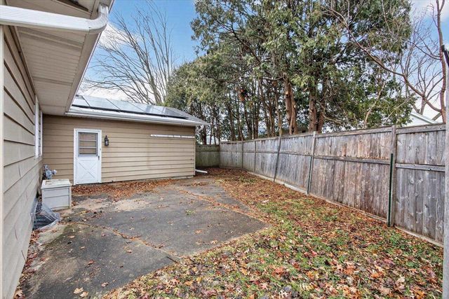 1240 Boynton Court, Janesville, WI 53545