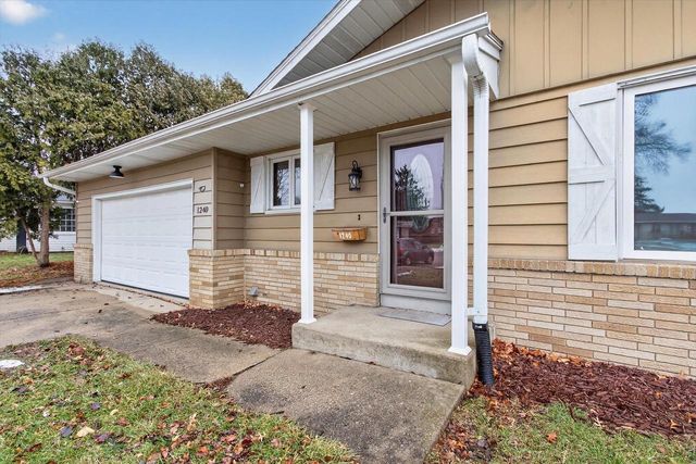 1240 Boynton Court, Janesville, WI 53545