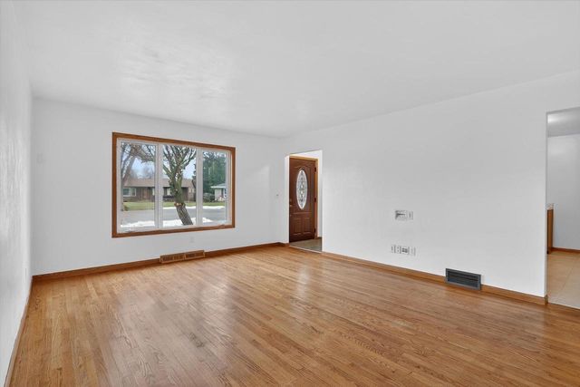 1240 Boynton Court, Janesville, WI 53545