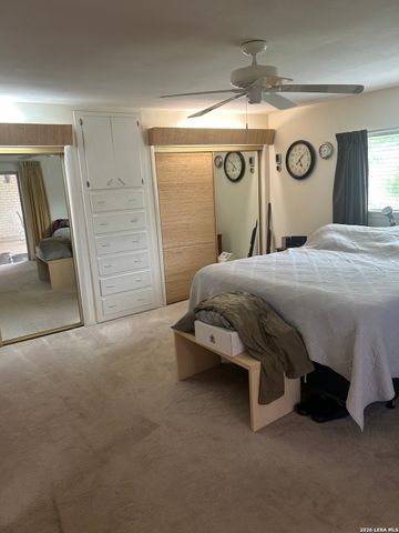 201 Greentree, Schertz, TX 78154