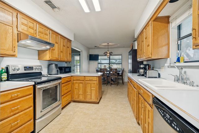 2705 County Road 920, Crowley, TX 76036