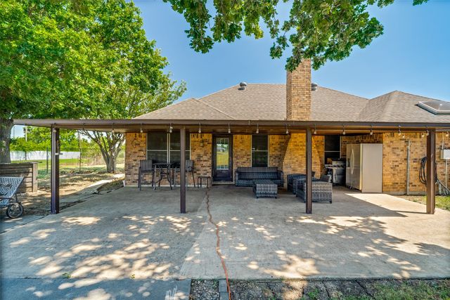 2705 County Road 920, Crowley, TX 76036