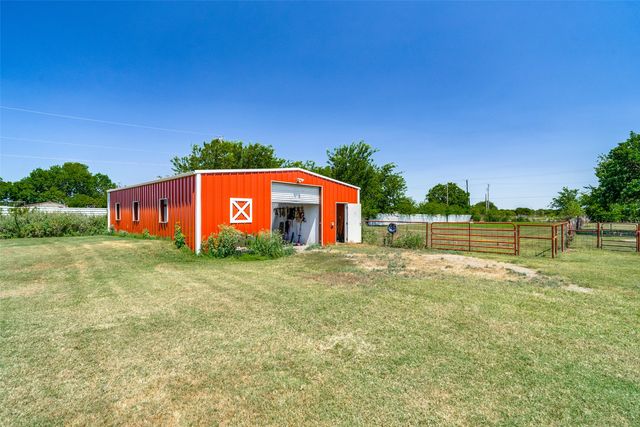 2705 County Road 920, Crowley, TX 76036