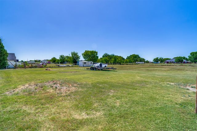 2705 County Road 920, Crowley, TX 76036
