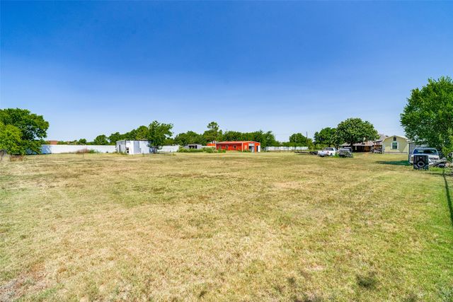 2705 County Road 920, Crowley, TX 76036