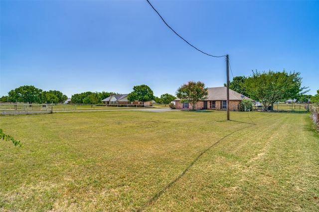 2705 County Road 920, Crowley, TX 76036