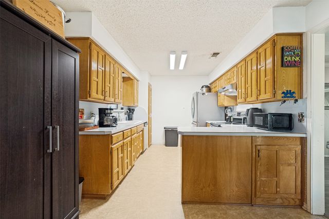2705 County Road 920, Crowley, TX 76036