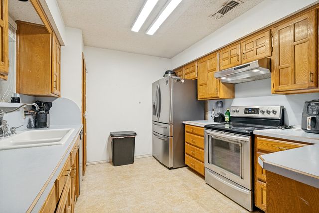 2705 County Road 920, Crowley, TX 76036
