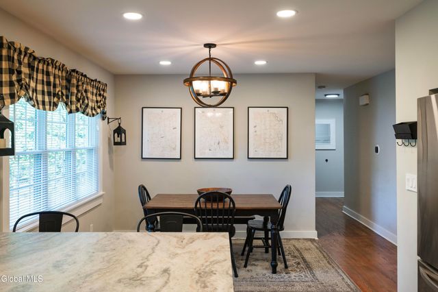 1040 John Alden Lane, Rotterdam, NY 12306