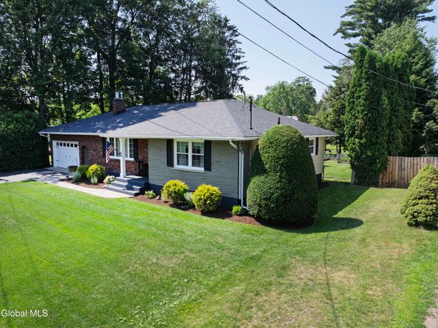 1040 John Alden Lane, Rotterdam, NY 12306