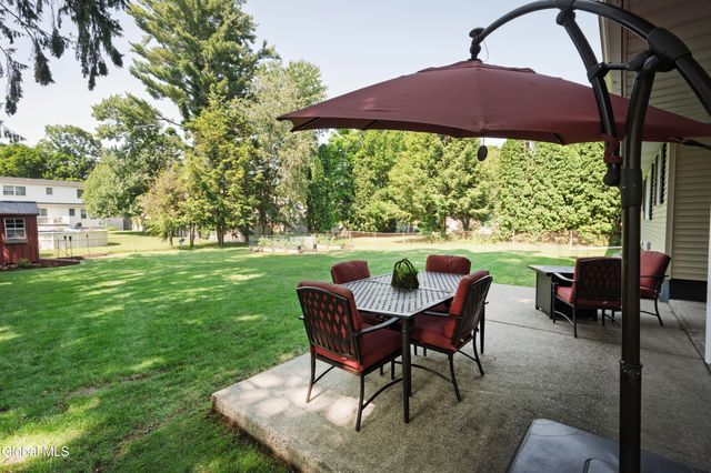 1040 John Alden Lane, Rotterdam, NY 12306