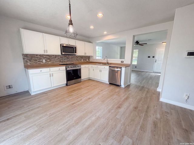 3972 CHEROKEE BLVD, New Braunfels, TX 78132