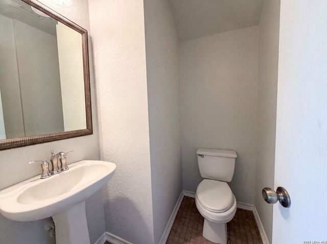 3972 CHEROKEE BLVD, New Braunfels, TX 78132