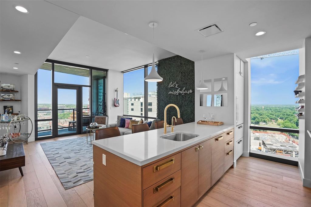 70 Rainey ST 1409, Austin, TX 78701