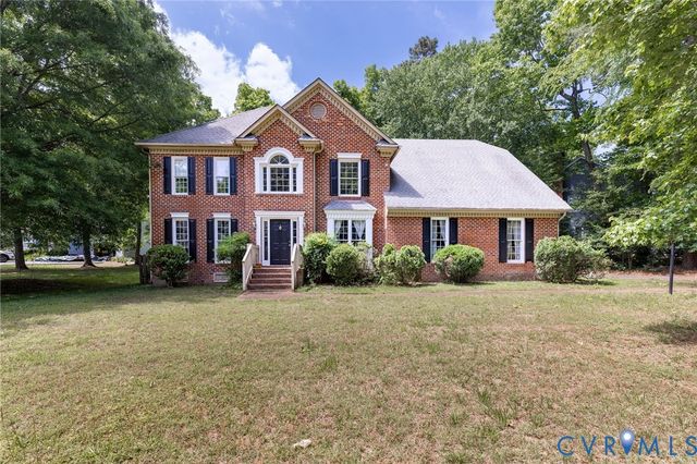 6308 Walnut Bend Dr, Midlothian, VA 23112