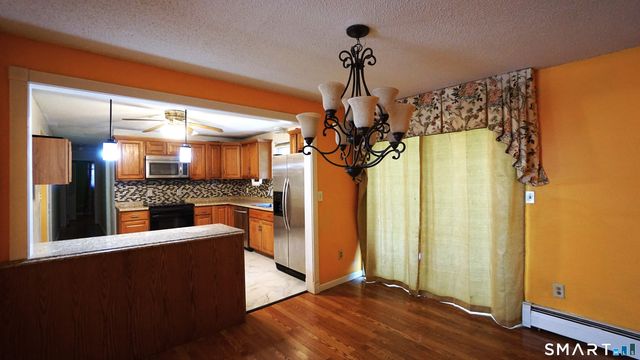20 Ezra Silva Lane, Windsor, CT 06095
