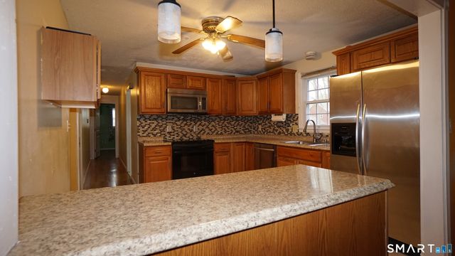 20 Ezra Silva Lane, Windsor, CT 06095