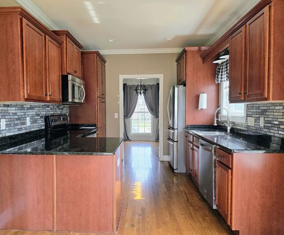 2305 Scout Dr, Rockvale, TN 37153