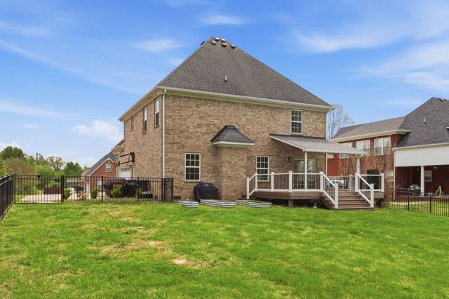 2305 Scout Dr, Rockvale, TN 37153