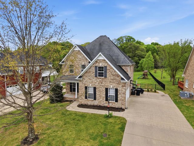 2305 Scout Dr, Rockvale, TN 37153