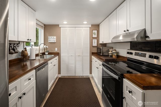17206 116th Place NE, Arlington, WA 98223