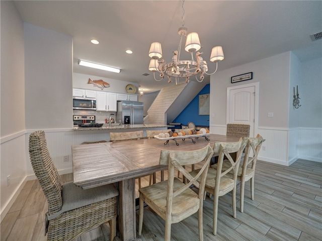 1813 S 11th St 502, Port Aransas, TX 78373