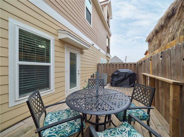 1813 S 11th St 502, Port Aransas, TX 78373