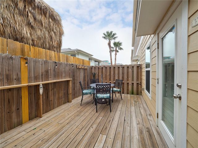 1813 S 11th St 502, Port Aransas, TX 78373