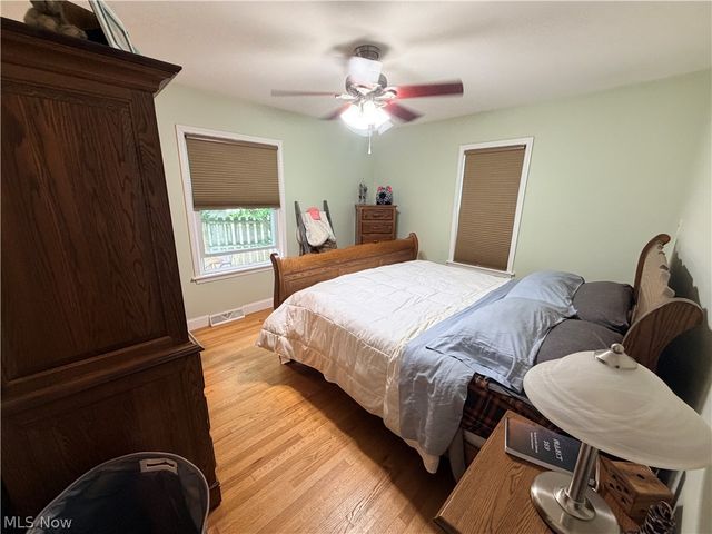 530 Keenan Avenue, Cuyahoga Falls, OH 44221