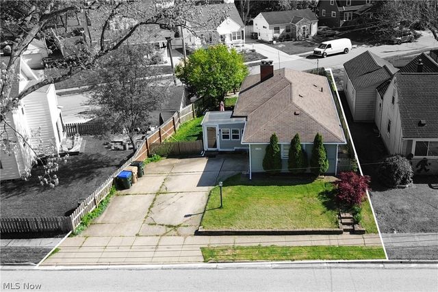 530 Keenan Avenue, Cuyahoga Falls, OH 44221