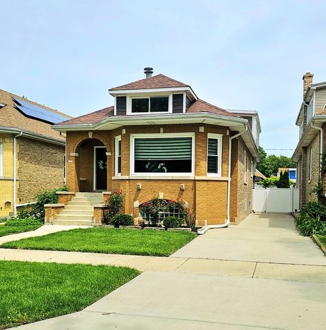 2937 N 74th Court, Elmwood Park, IL 60707