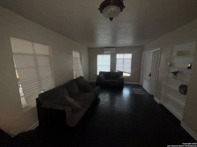 123 Kathy, San Antonio, TX 78223