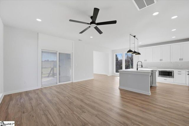 209 Springdale Avenue, Greer, SC 29650