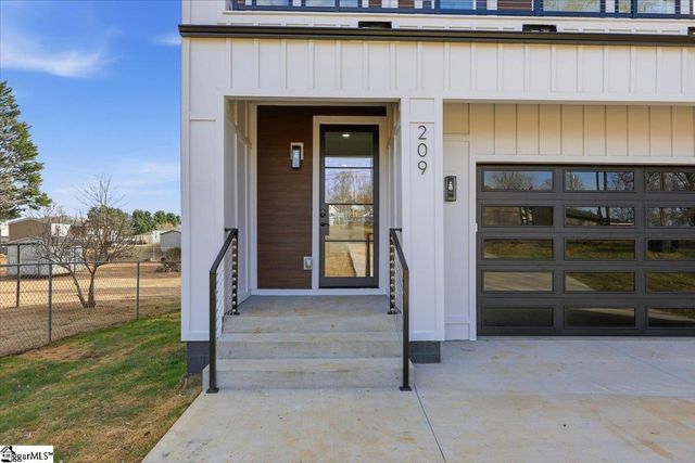 209 Springdale Avenue, Greer, SC 29650