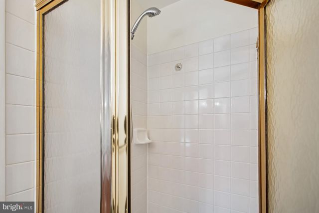 6621 EDSALL RD, Springfield, VA 22151