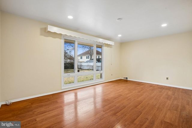 6621 EDSALL RD, Springfield, VA 22151