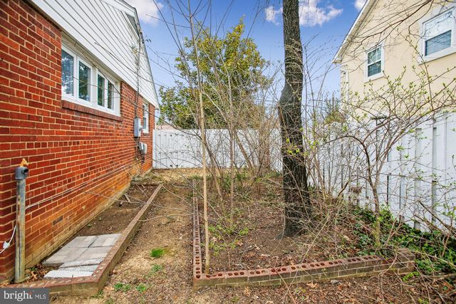 6621 EDSALL RD, Springfield, VA 22151