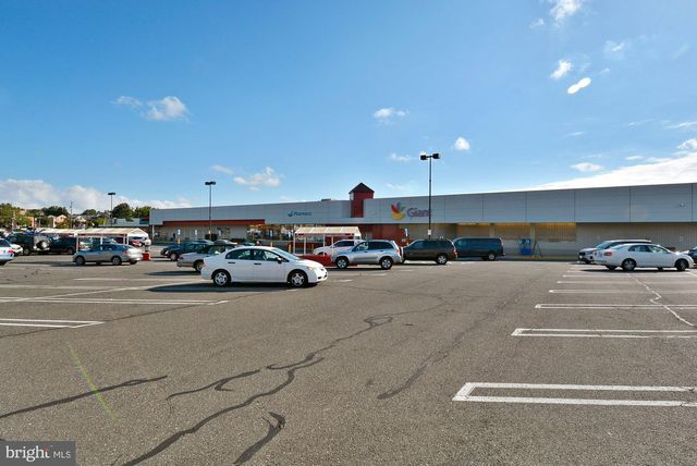 6621 EDSALL RD, Springfield, VA 22151