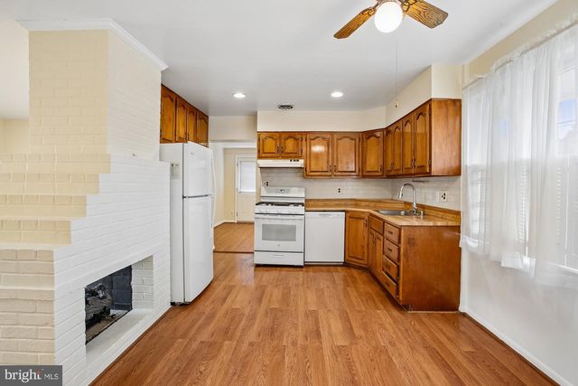 6621 EDSALL RD, Springfield, VA 22151