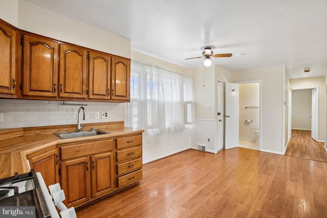 6621 EDSALL RD, Springfield, VA 22151