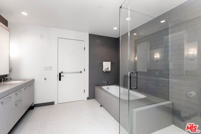 10777 Wilshire Boulevard 603, Los Angeles, CA 90024