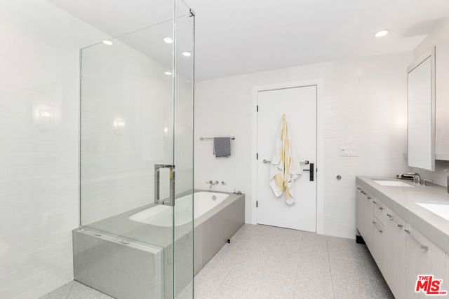 10777 Wilshire Boulevard 603, Los Angeles, CA 90024