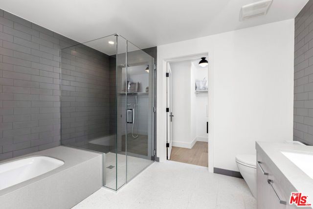 10777 Wilshire Boulevard 603, Los Angeles, CA 90024