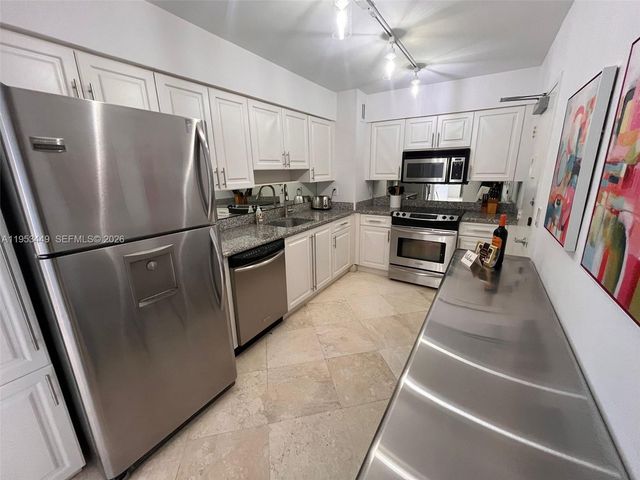 9195 Collins Ave 1111, Surfside, FL 33154