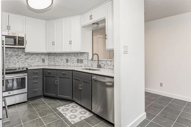 2633 Mccart Avenue, Fort Worth, TX 76110