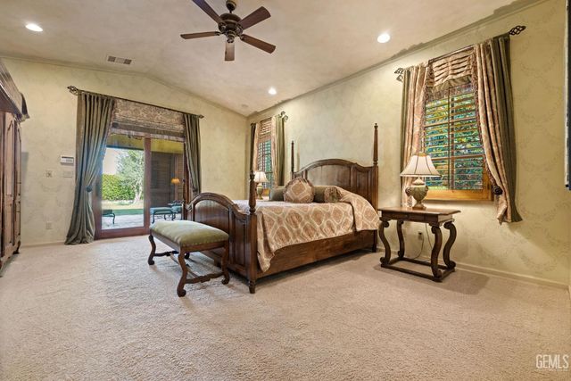 10208 Keswick Drive, Bakersfield, CA 93311