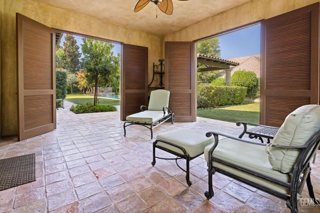 10208 Keswick Drive, Bakersfield, CA 93311