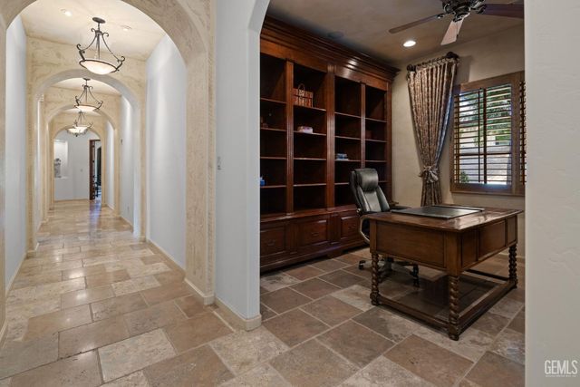 10208 Keswick Drive, Bakersfield, CA 93311