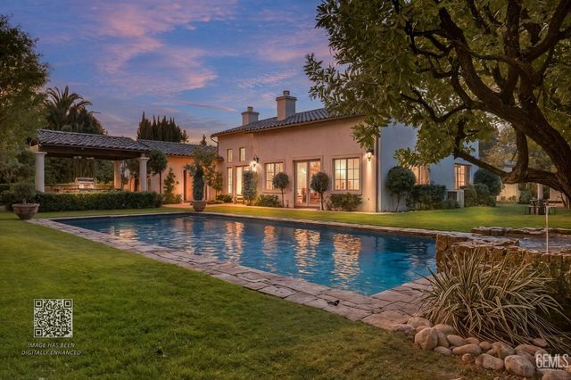 10208 Keswick Drive, Bakersfield, CA 93311